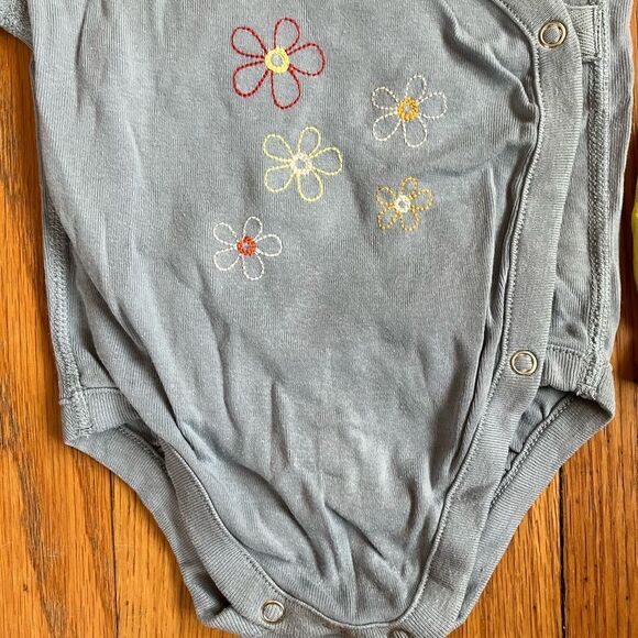 Hanna Andersson Blue Kimono Crossover Bodysuit & Primary Bloomers 60 3-6 - Picture 4 of 6